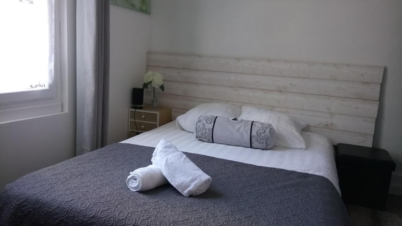 Maison De Ville Bed & Breakfast Magny-en-Vexin Exterior foto